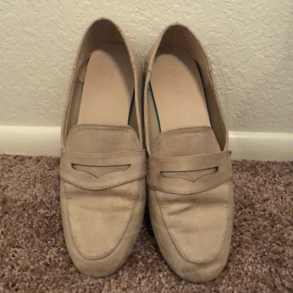Light Tan Forever 21 Loafers